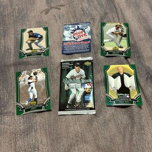 2007 Upper Deck Holiday Inn hotel issued Cal Ripken Jr. baseball cards. Open.